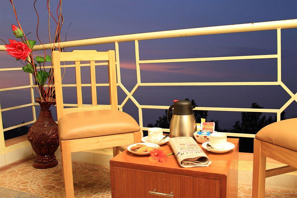 Arra Suites Kempegowda Airport Hotel Bangalore Bagian luar foto