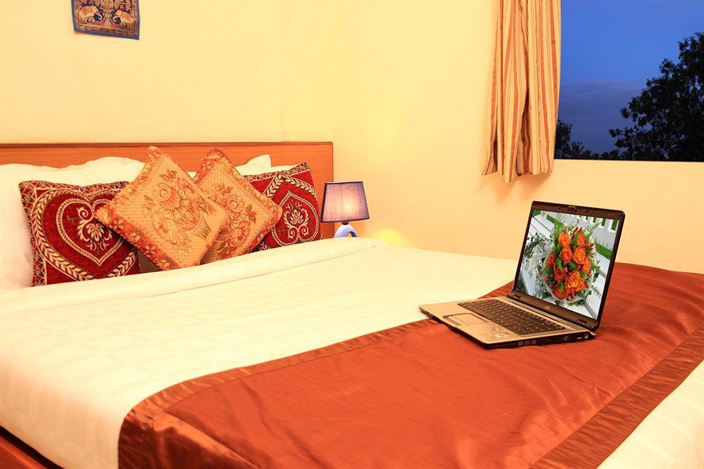 Arra Suites Kempegowda Airport Hotel Bangalore Bagian luar foto
