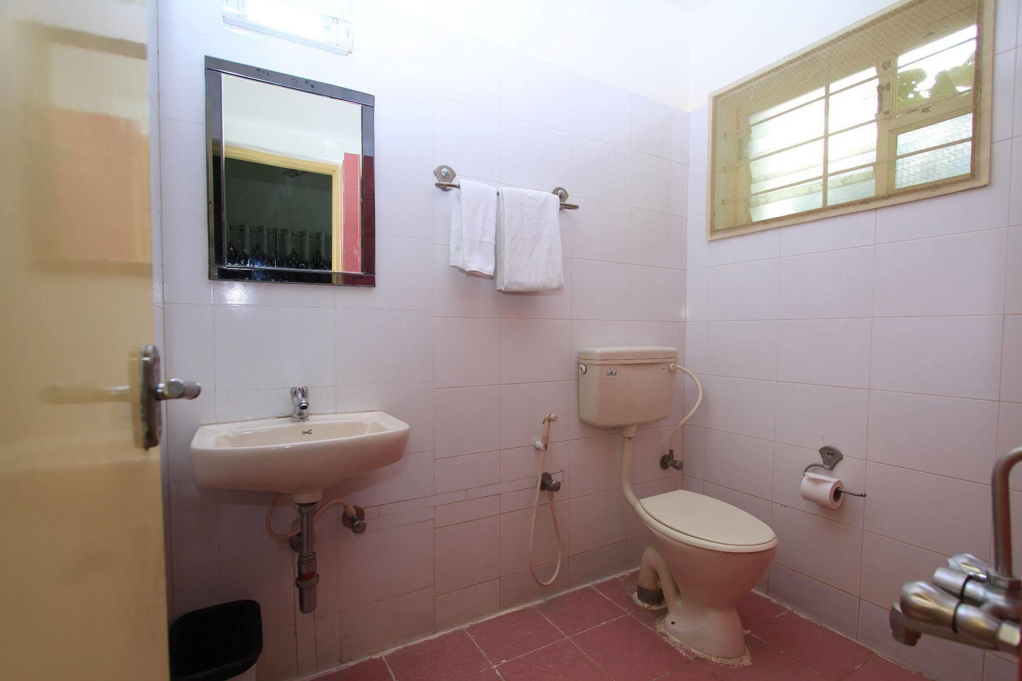 Arra Suites Kempegowda Airport Hotel Bangalore Bagian luar foto