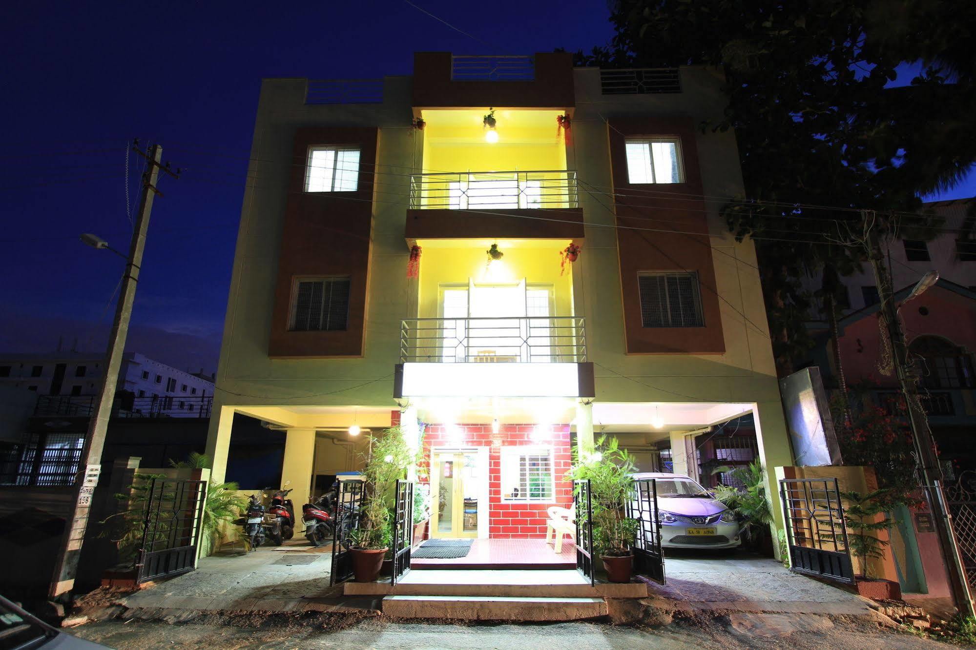 Arra Suites Kempegowda Airport Hotel Bangalore Bagian luar foto