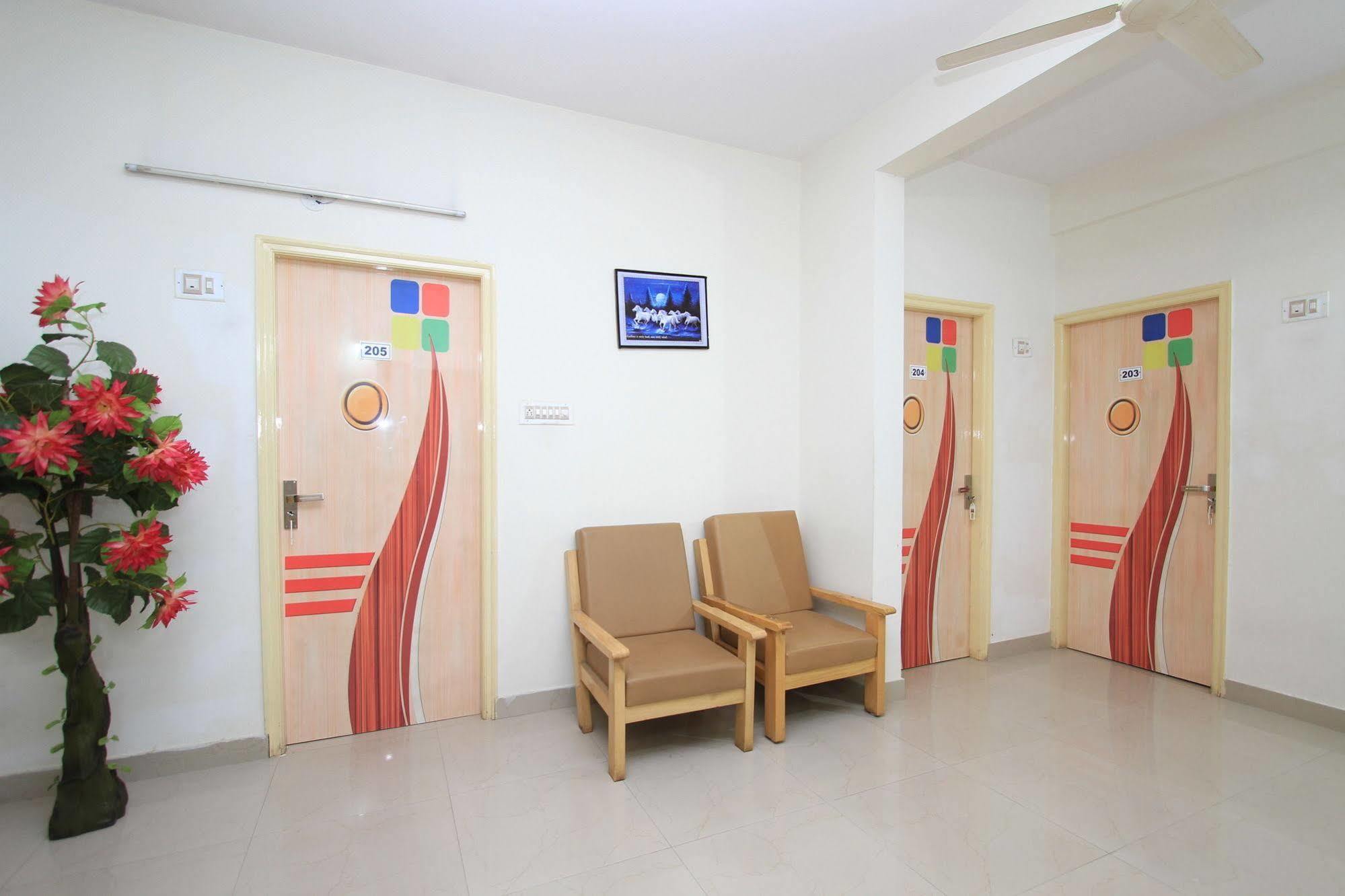 Arra Suites Kempegowda Airport Hotel Bangalore Bagian luar foto