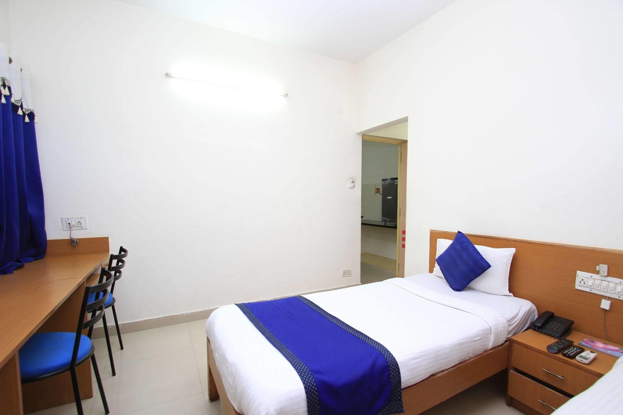 Arra Suites Kempegowda Airport Hotel Bangalore Bagian luar foto