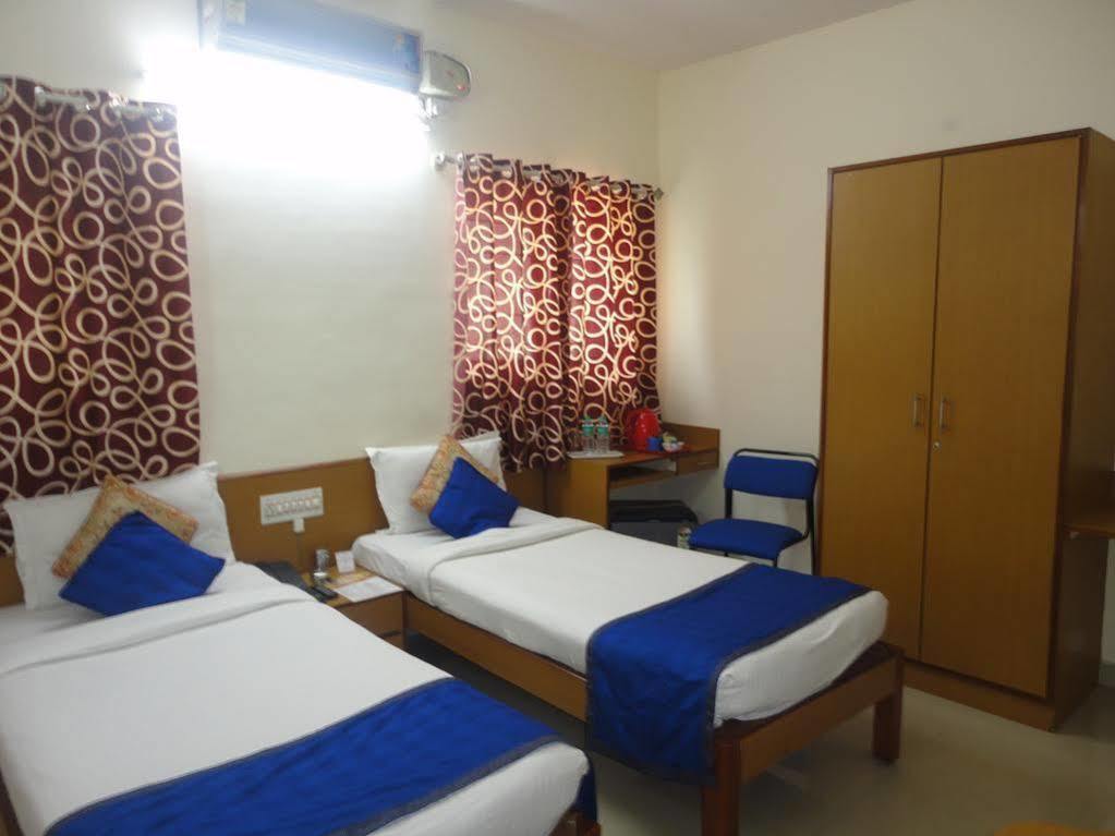 Arra Suites Kempegowda Airport Hotel Bangalore Bagian luar foto