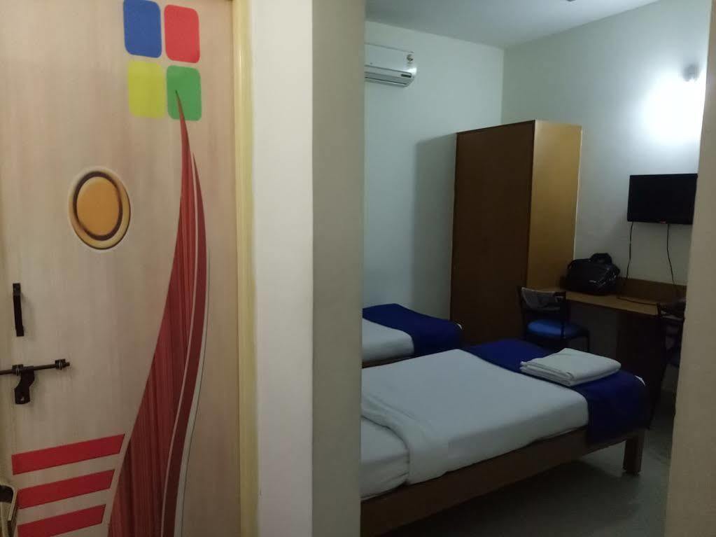 Arra Suites Kempegowda Airport Hotel Bangalore Bagian luar foto