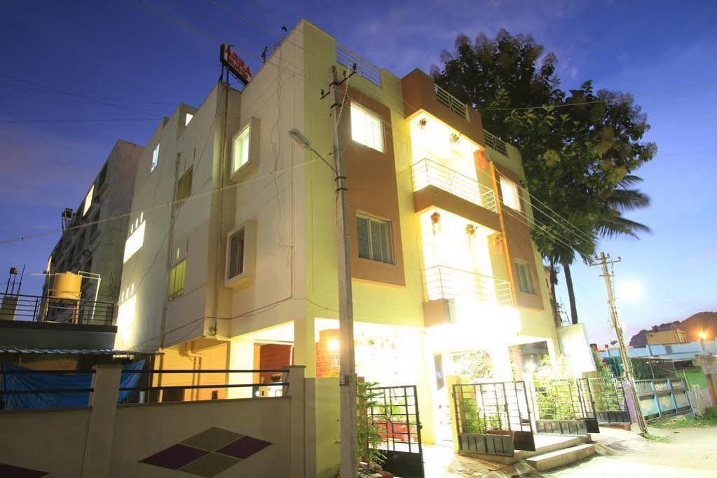 Arra Suites Kempegowda Airport Hotel Bangalore Bagian luar foto